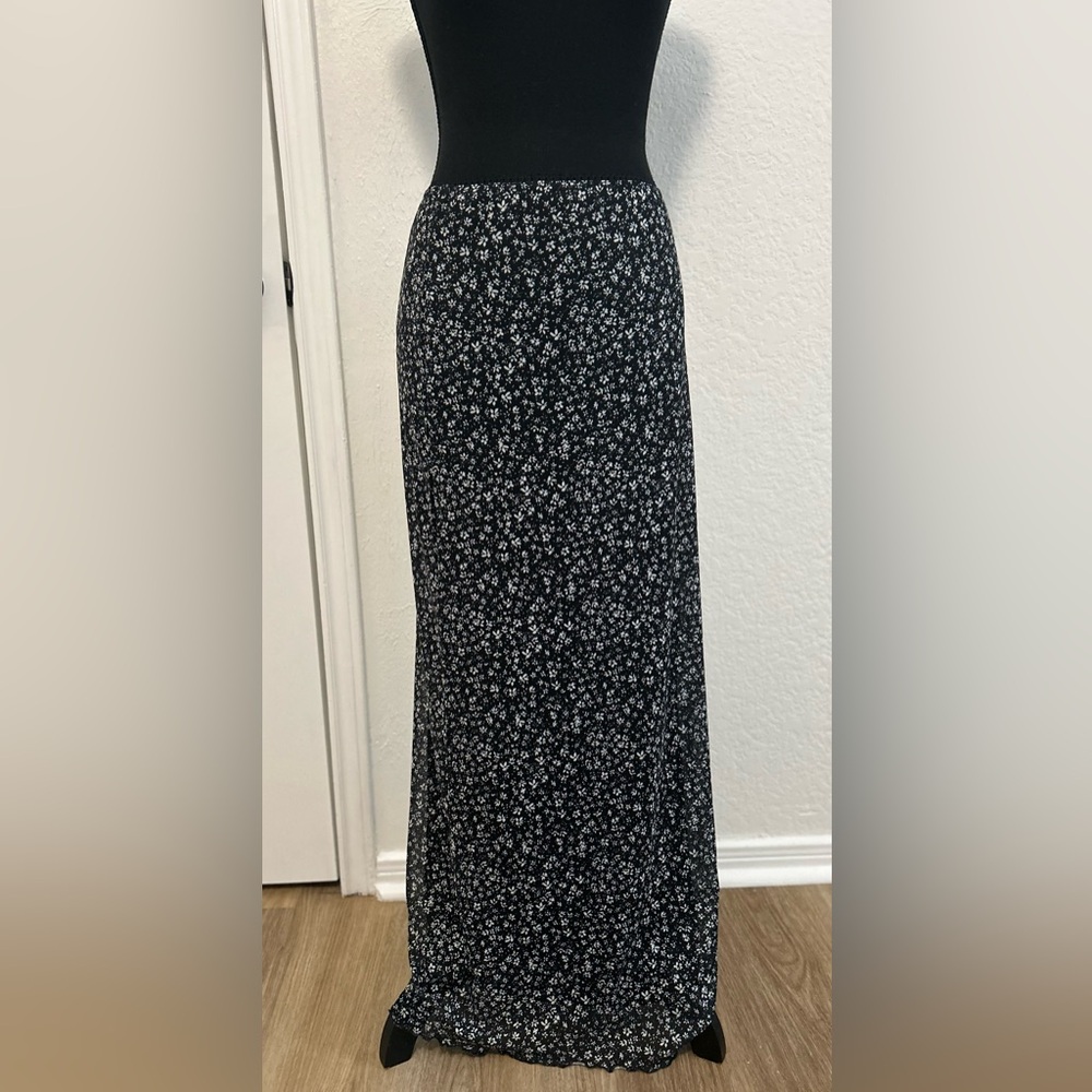 One Clothing Floral Black and White Maxi Skirt